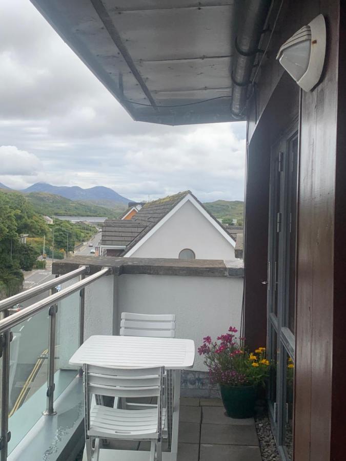 Apartmán Courthouse View Penthouse 2 Clifden Exteriér fotografie